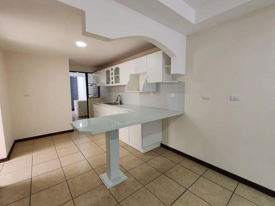 Venta de casa de una planta en Residencial Privado en Santa Rosa, Santo Domingo #MR002 - Venta en Santo Domingo — photo 4