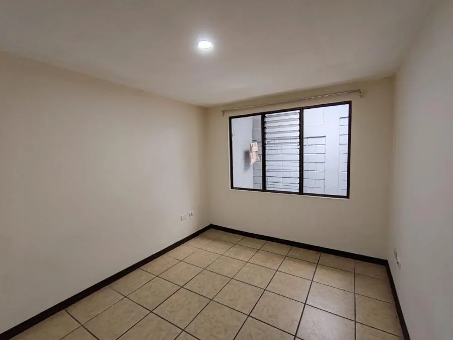 Venta de casa de una planta en Residencial Privado en Santa Rosa, Santo Domingo #MR002 - Venta en Santo Domingo — photo 5