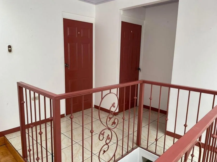 Venta de casa en Goicoechea, Calle Blancos en 65 000 000 de colones  (DJV 24-794) - Venta en Goicoechea — photo 4