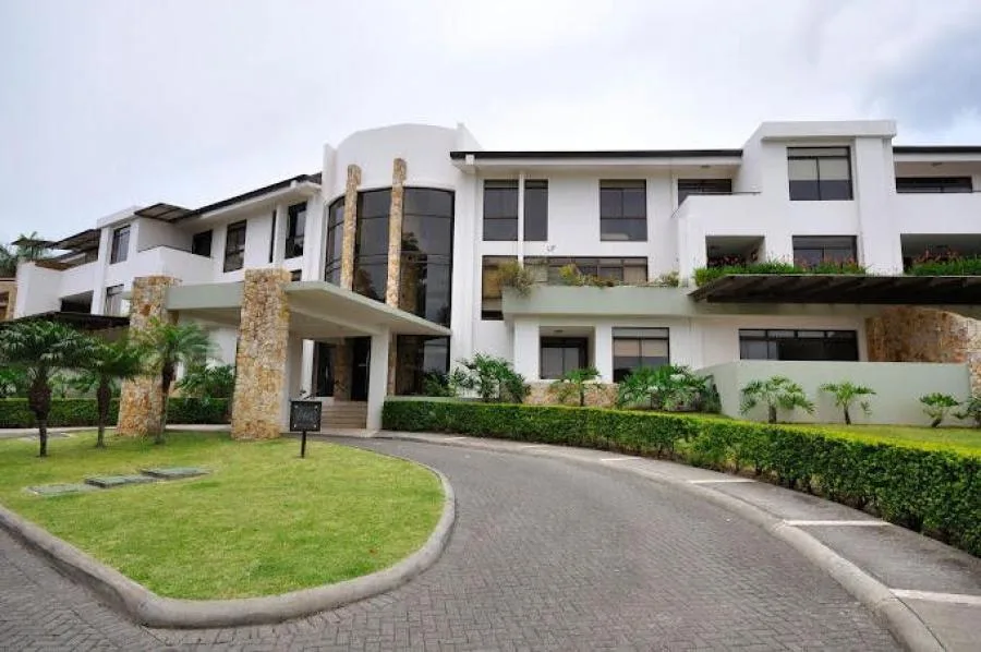 MLS-25-819 LS VENTA APARTAMENTO SANTA ANA SAN JOSE  - Venta en Santa Ana