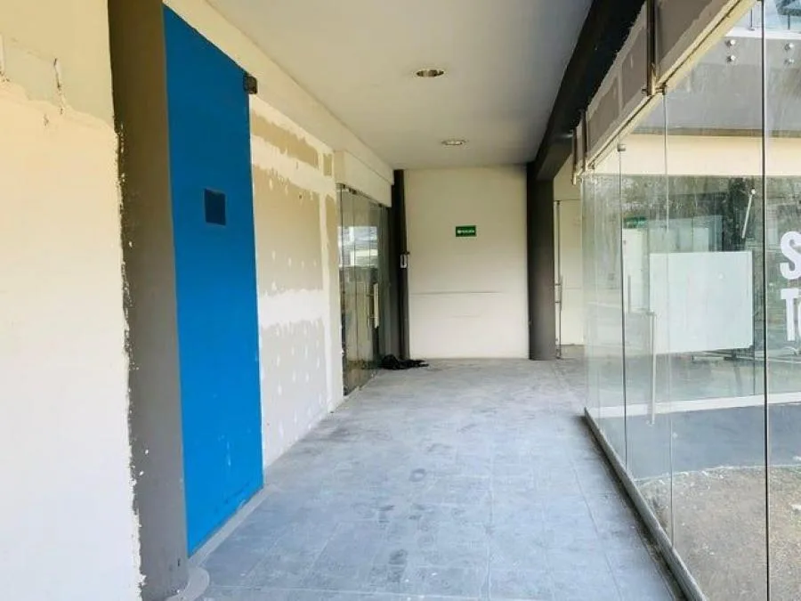Alquiler de Local en  Barrio Tournon, San José. - Alquiler / Renta en San José — photo 2