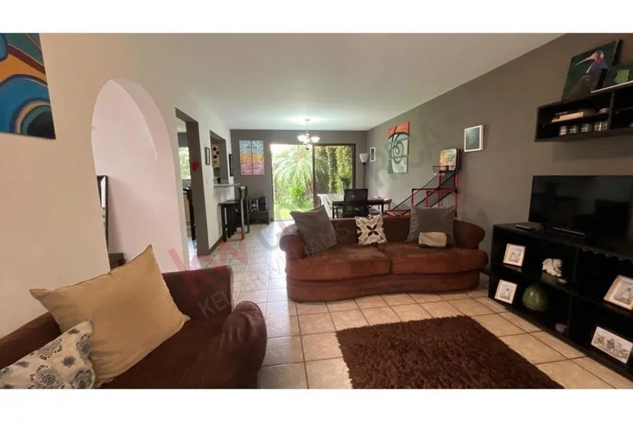 Venta de casa en condominio en Pozos de Santa Ana US$ 250.000 #6576 - Venta en Santa Ana