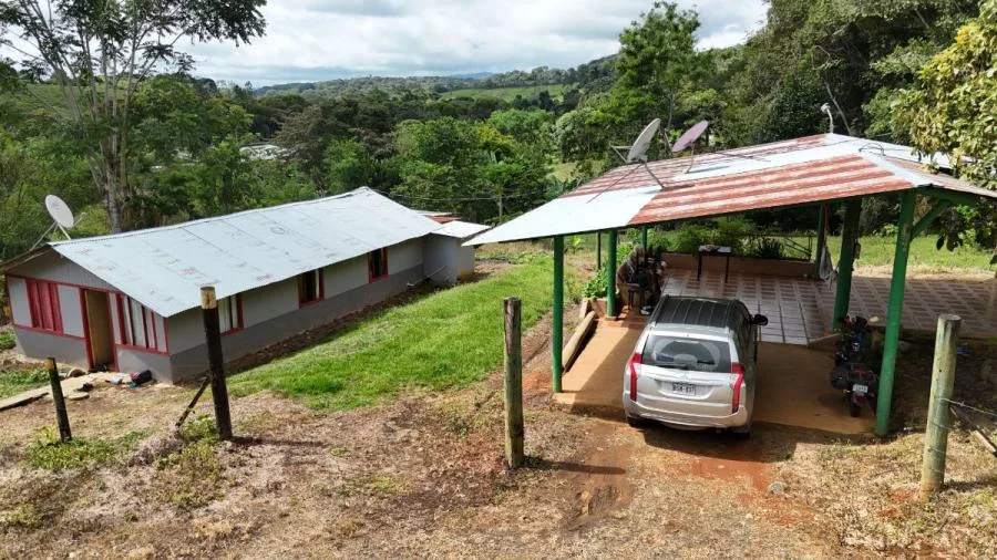 PEQUEÑA FINCA ESCONDIDA DE 1 HECTÁREA EN PÉREZ ZELEDÓN - Venta en Perez Zeledón — photo 2