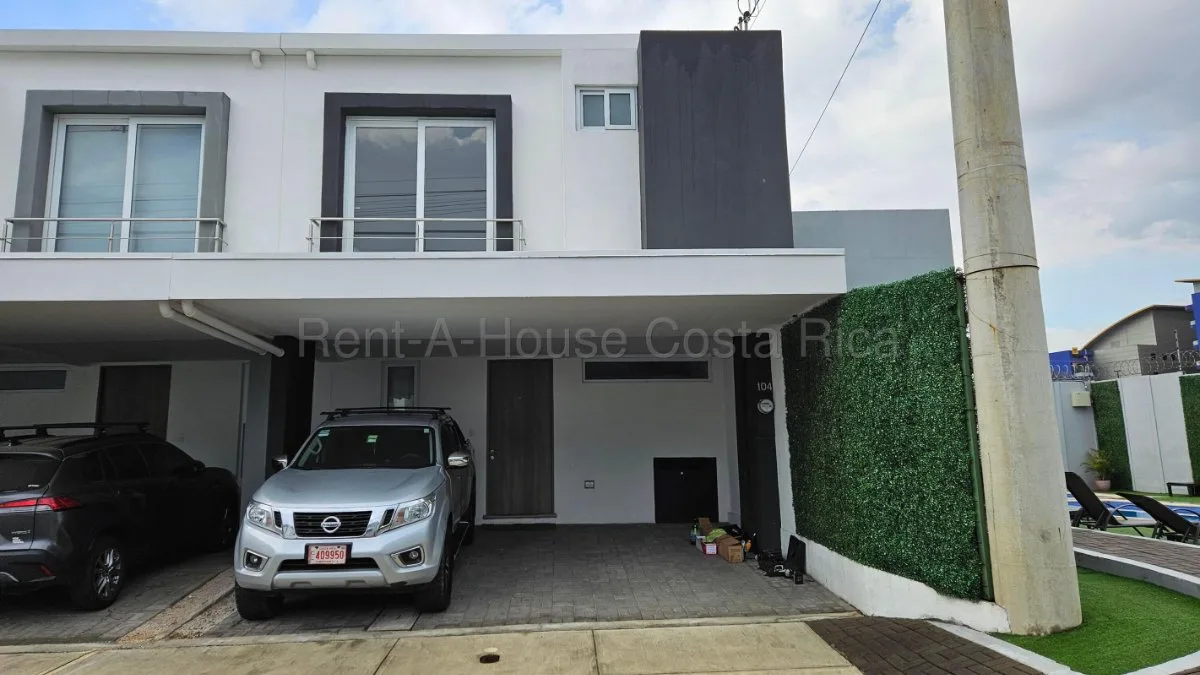 Venta de Hermosa de 3 Habitaciones en Heredia 26-1777 - Venta en Heredia