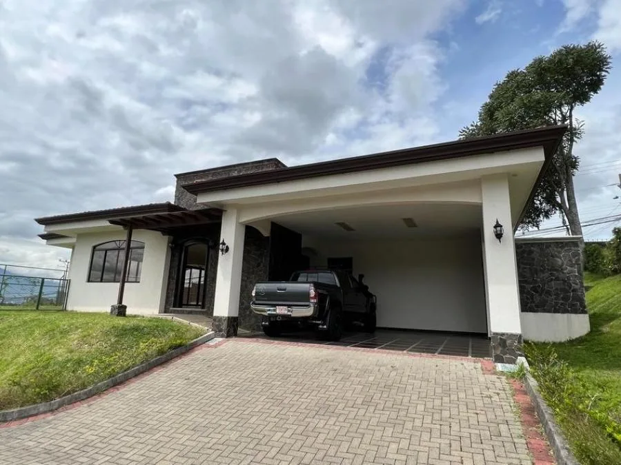 CASA EN VENTA EN SAN ISIDRO, cod: CTL 25-420 - Venta en San Isidro