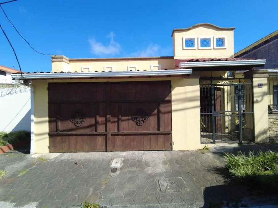 Casa en Venta en Montes de Oca, San José RAH #221714 - Venta en Montes de Oca