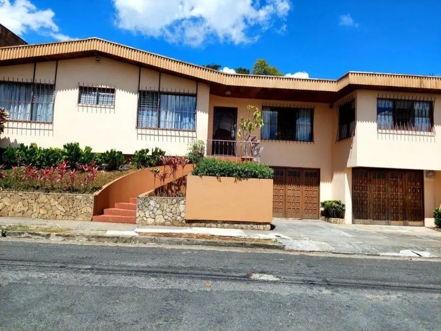 Casa en Venta en Mata Redonda, San José. RAH 24-1275 - Venta en Mata Redonda