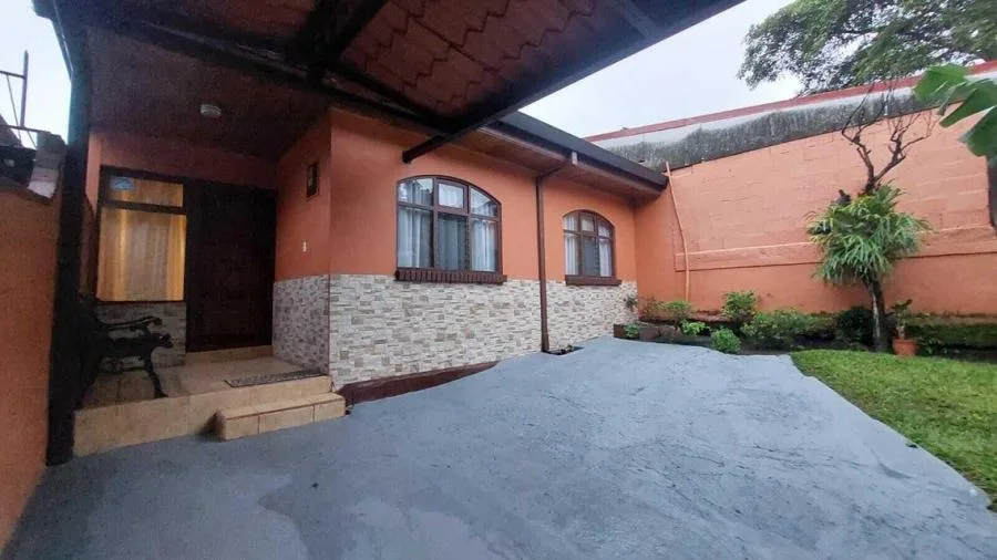 Venta casa de UN NIVEL Santa ANA - Venta en Santa Ana
