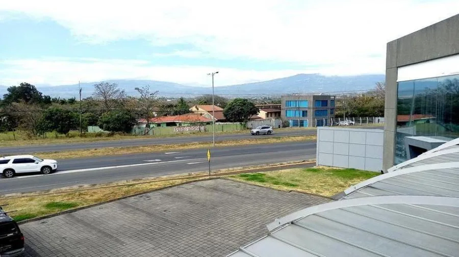 Venta de Excelente Local Comercial en Uruca, San José. RAH 25-532 - Venta en Uruca — photo 3