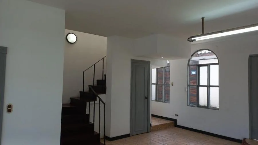 Venta de Casa en Montes de Oca, San José. - Venta en Montes de Oca — photo 3