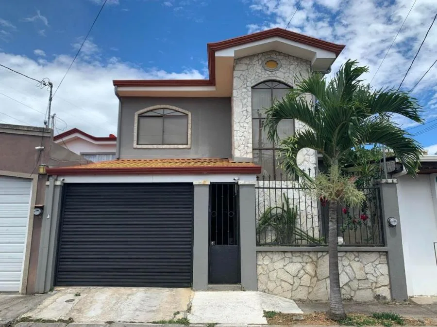 Casa en venta en Pozos, Santa Ana. RAH 21-2107 - Venta en Santa Ana