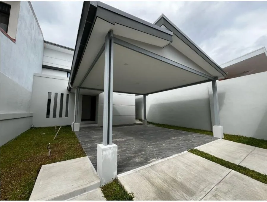 Venta de casa a estrenar en Residencial Quizarco, Santo Domingo de Heredia US$349,000 #EL002 - Venta en Santo Domingo