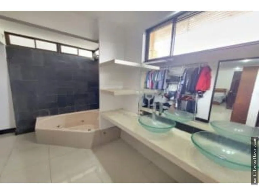 Venta de casa con cuatro habitaciones en Granadilla, Curridabat # 8981036 - Venta en Curridabat — photo 3