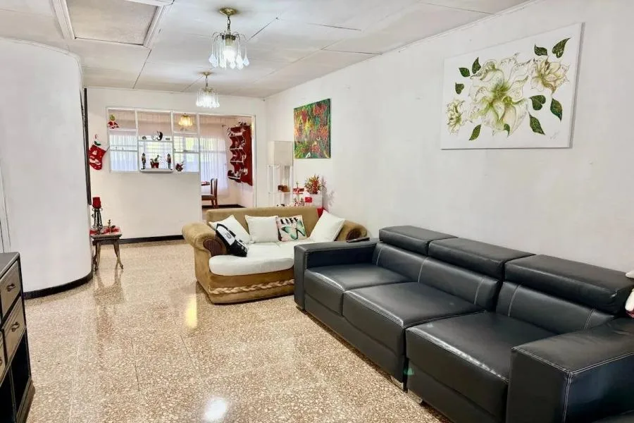 Venta de casa con uso Mixto en Residencial Montufar, Tres Rios $190.000 #LL189 - Venta en Tres Ríos