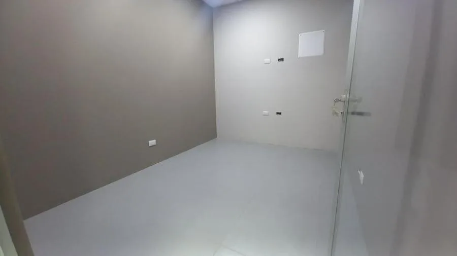 Bodega a estrenar con excelente ubicación en Calle Blancos RAH 231857 - Venta en Goicoechea — photo 3