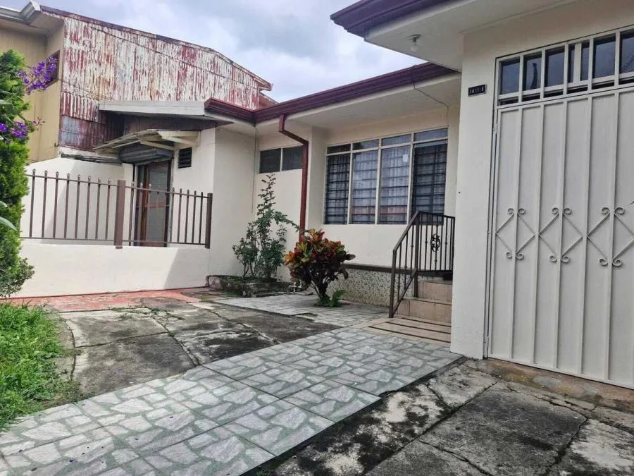 Venta de Propiedad con uso mixto en Curridabat Centro #TJ1143 - Venta en Curridabat