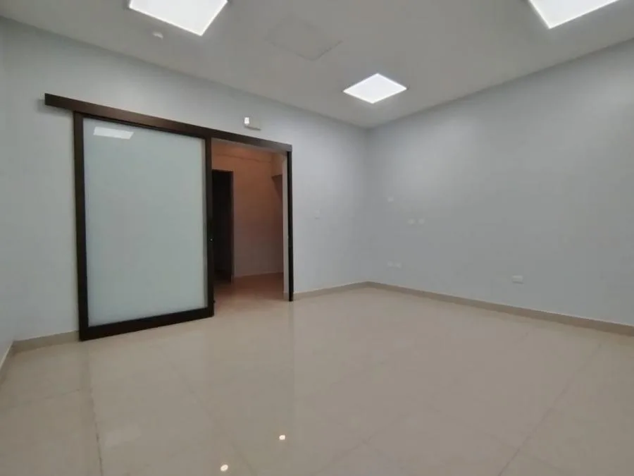 ALQUILER DE CONSULTORIOS, SAN JOSE, LA URUCA - Alquiler / Renta en Uruca — photo 4