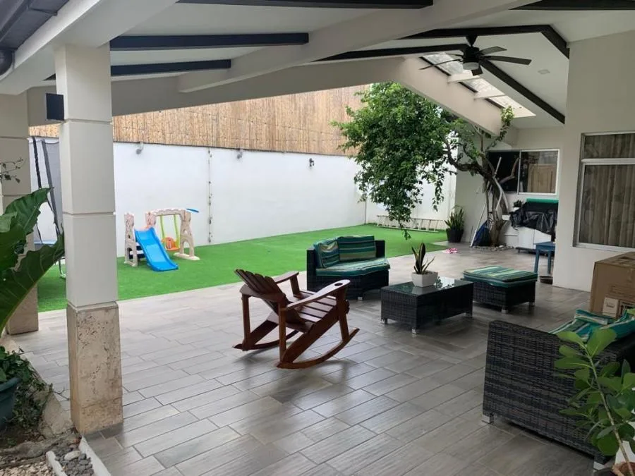 Venta de Casa en Brasil de Mora Santa Ana  Mga - Venta en Santa Ana
