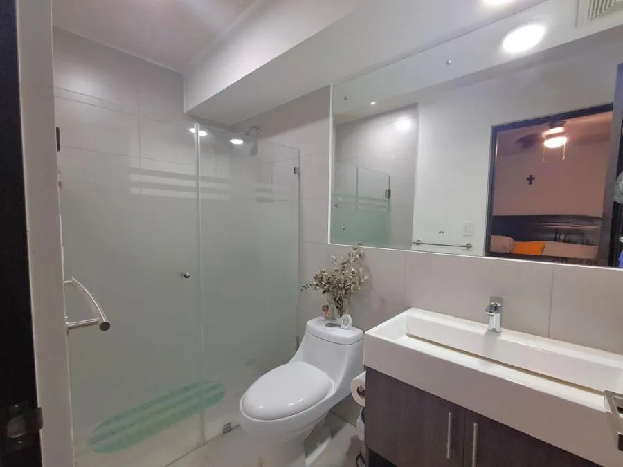 Venta de Apartamento en Condominio Altamira San Pablo Heredia - Venta en San Pablo — photo 2