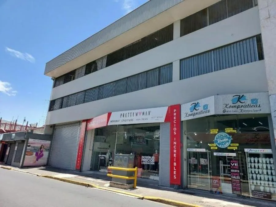 Venta edificio comercial 3 niveles San josé centro - Venta en San José
