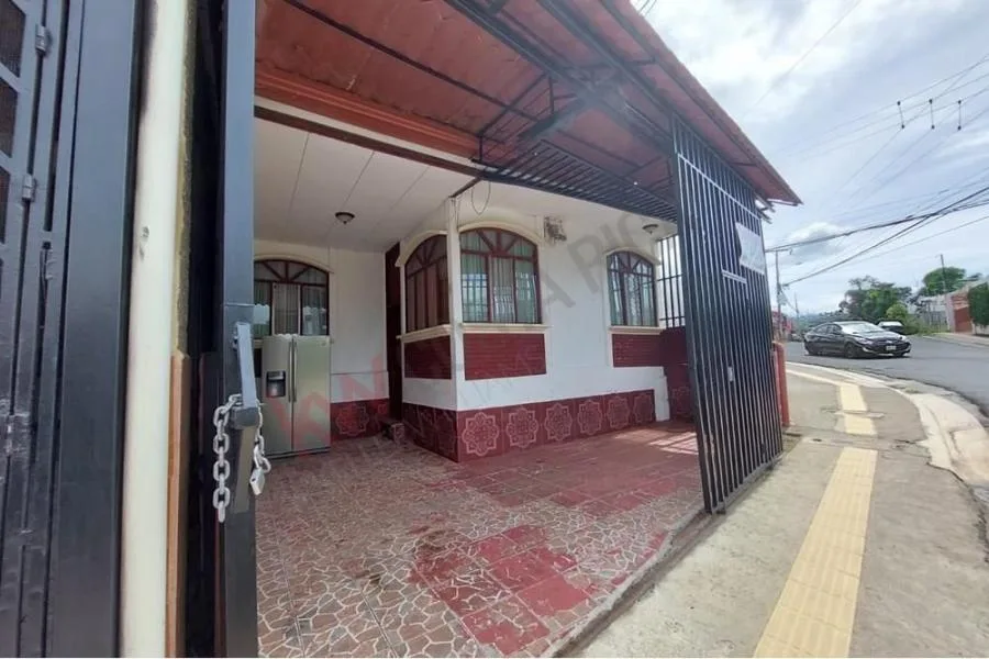 CASA EN VENTA EN SAN RAFAEL DE HEREDIA #5589  - Venta en San Rafael