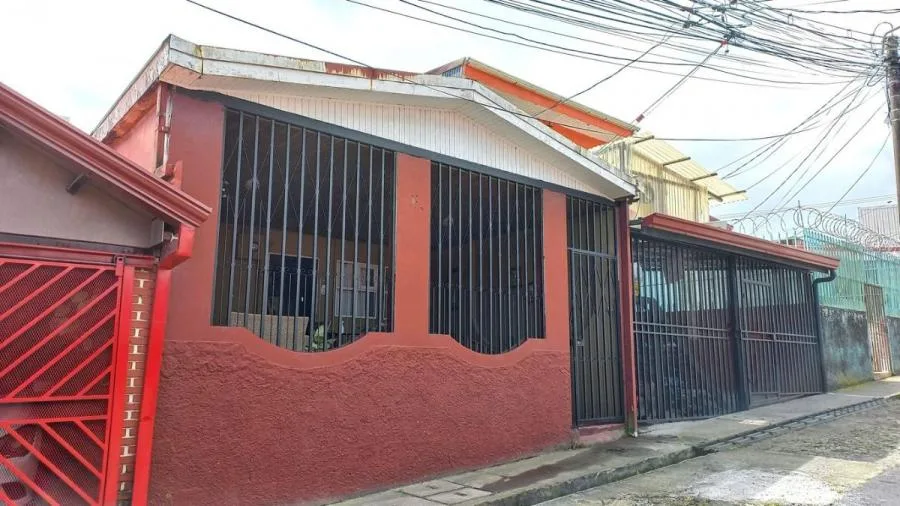 Se vende casa en Goicoechea, La Morita a 41 000 000 de colones (DJ 24-485) - Venta en Goicoechea