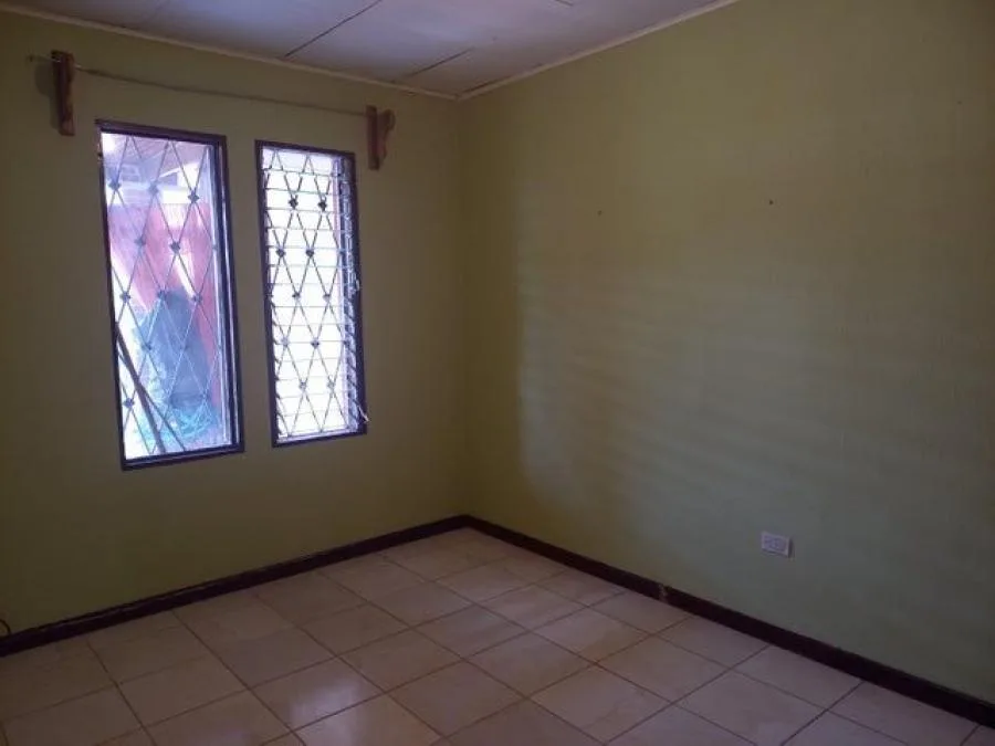 Venta de Casa en Goicoechea, San José. RAH 24-1728 PRECIO REBAJADO - Venta en Goicoechea — photo 3