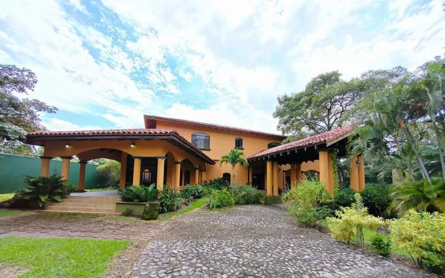 CASA EN VENTA EN ATENAS, cod: CTL 24-963 - Venta en Atenas
