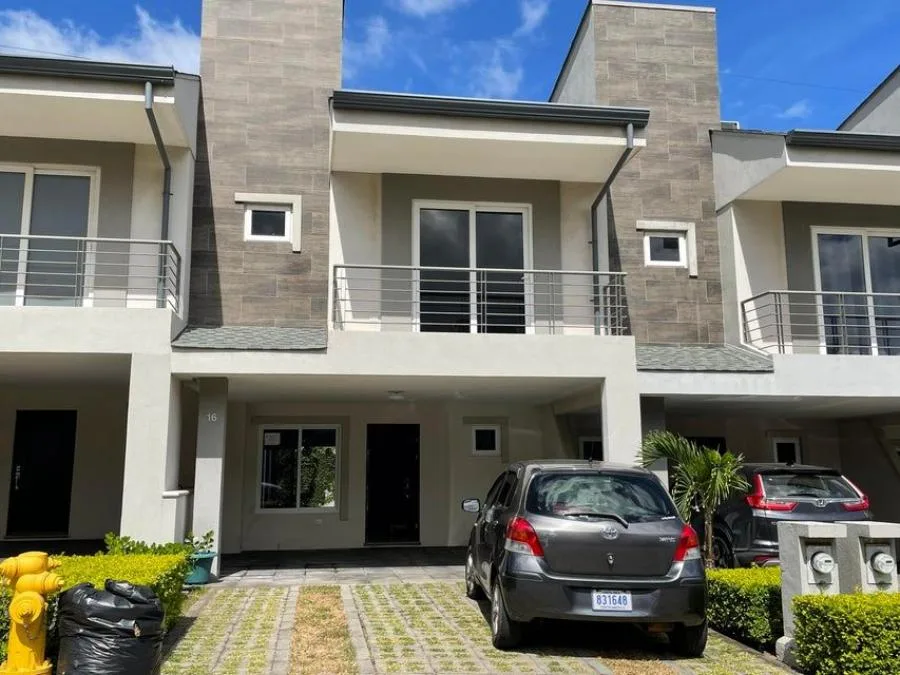 Casa en Venta en Escazú, San José. RAH 23-509 - Venta en Escazú