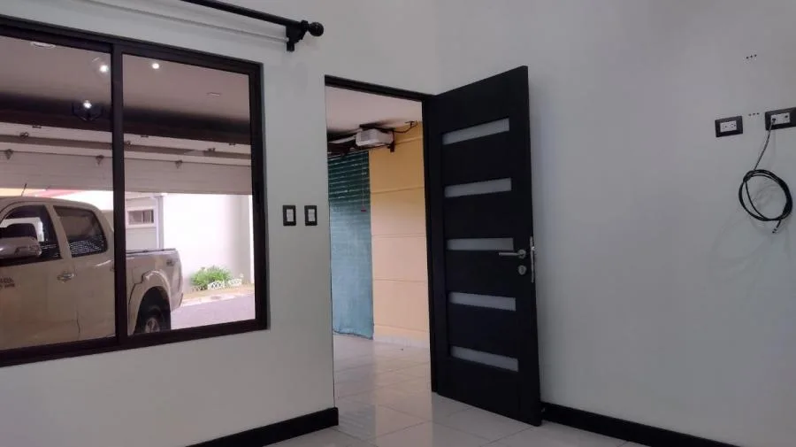 Venta de Casa en Goicoechea-San José. RAH 26-679 - Venta en Goicoechea — photo 4