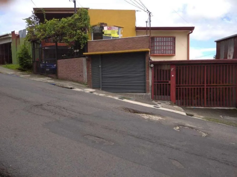 Venta de Casa en Rohrmoser, San José. RAH 326-1768 - Venta en San José