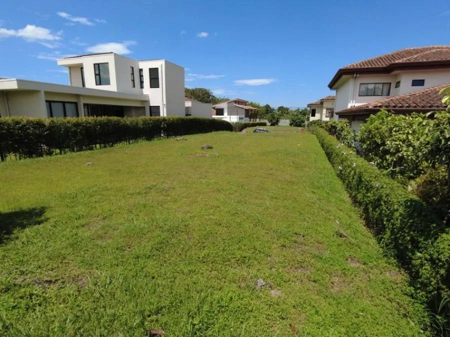 Venta lote en exclusivo condominio en La Guácima - Venta en Alajuela