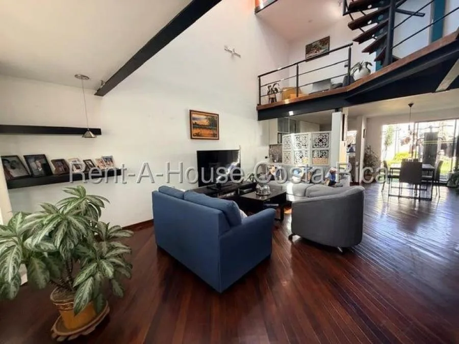 ???? ¡Espacio, luz y ubicación perfecta en Anselmo Llorente!  26 1440  - Venta en Tibás