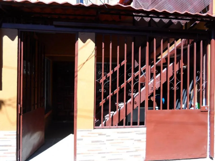 Excelente oportunidad de inversión, venta de edificio con cinco apartamentos RAH 231263 - Venta en Curridabat
