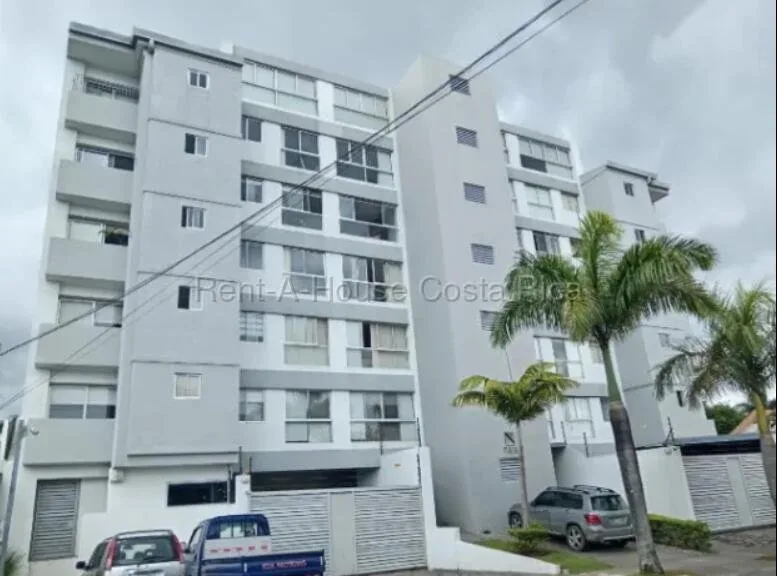 Venta de Apartamento en San José-Uruca. RAH 26-1993 - Venta en San José