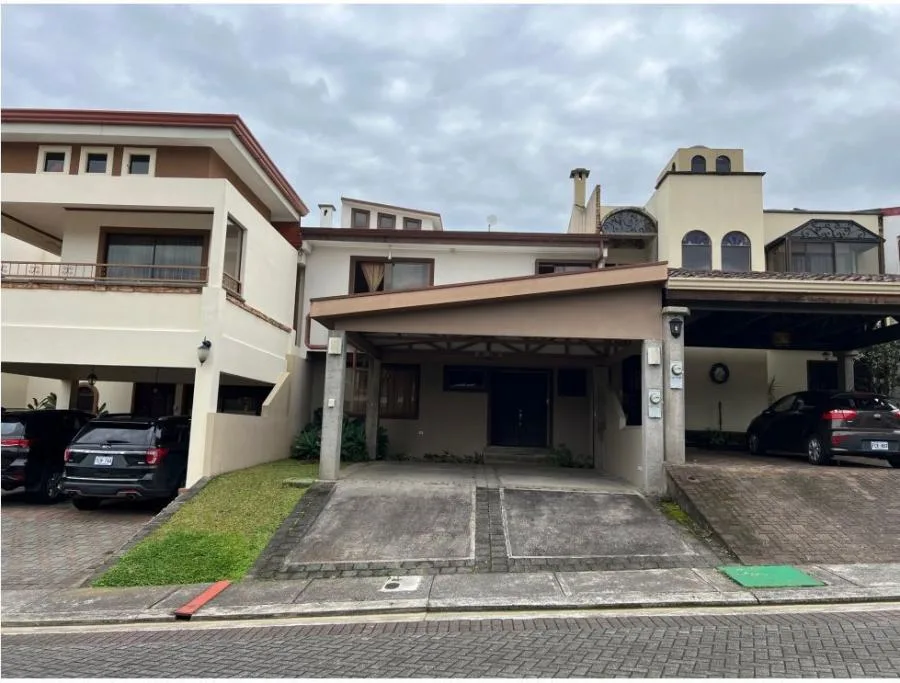 Venta apartamento con balcón y vista en condominio con amenidades completas 26-1527 GS - Venta en Curridabat
