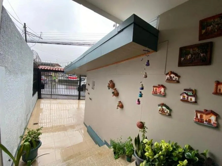 Venta de Casa en Goicoechea, San José. RAH 25-356 - Venta en Goicoechea — photo 2