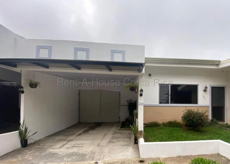 Casa en alquiler en Alajuela con acabados premium y amplio lote en condominio #26-1880 GS - Alquiler / Renta en Alajuela