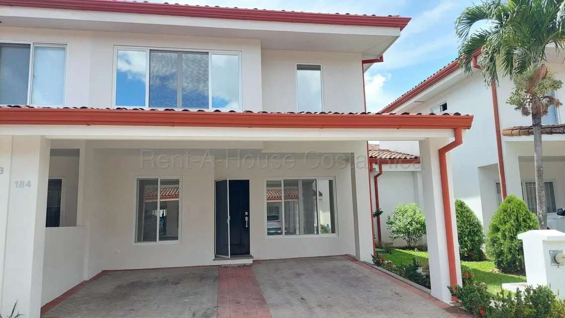 Alquiler de Casa en Mora-Colón. RAH 26-2096 - Alquiler / Renta en Mora