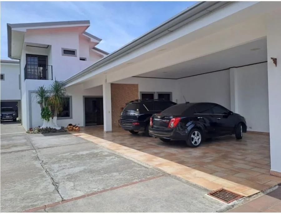 Venta de casa en Santo Domingo de Heredia US$650,000 #ER004 - Venta en Santo Domingo — photo 3