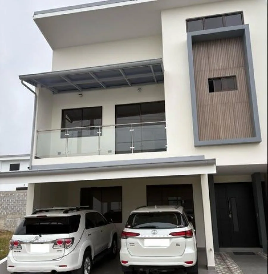En Venta Hermosa Casa en La Unión, Cartago.  - Venta en La Unión