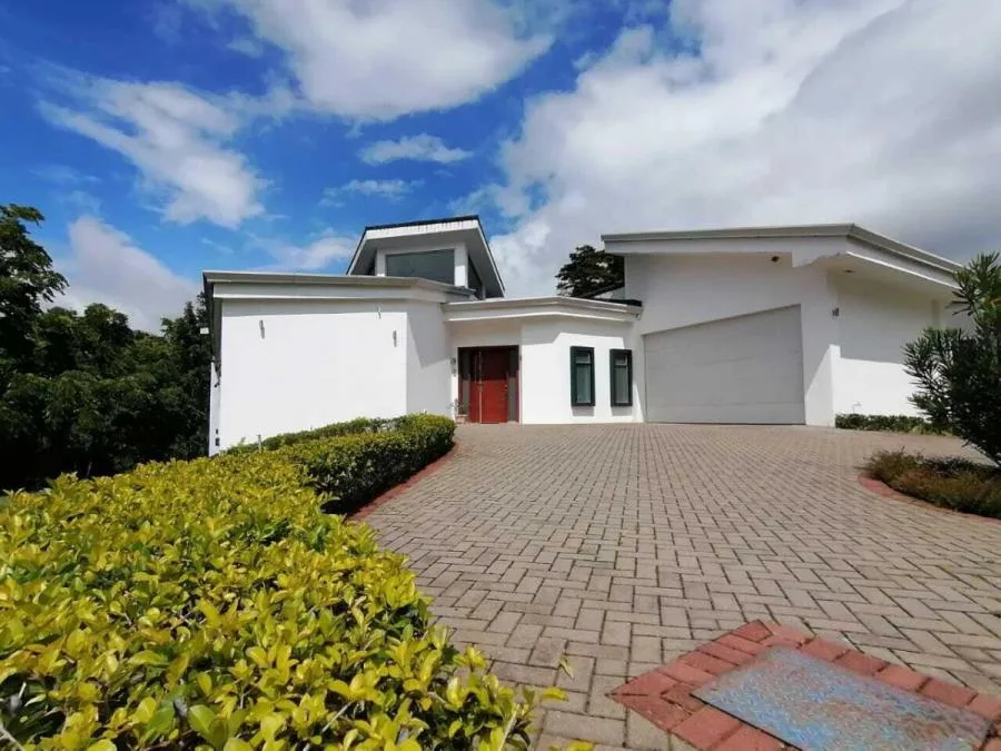 Venta de Casa en Lomas del Zurquí San Isidro Heredia MGA - Venta en Heredia