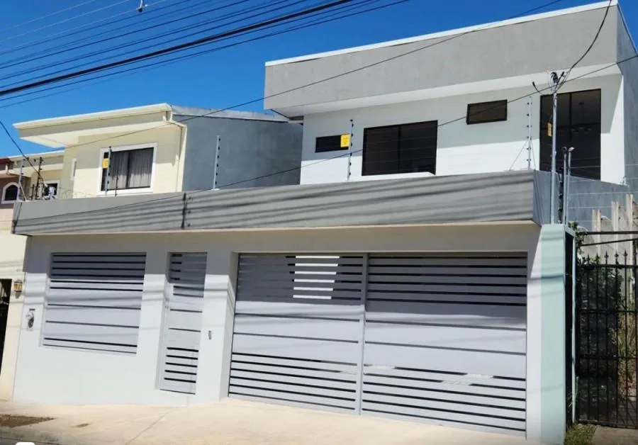 Venta de casa a estrenar en Santo Domingo de Heredia #LM001  - Venta en Santo Domingo