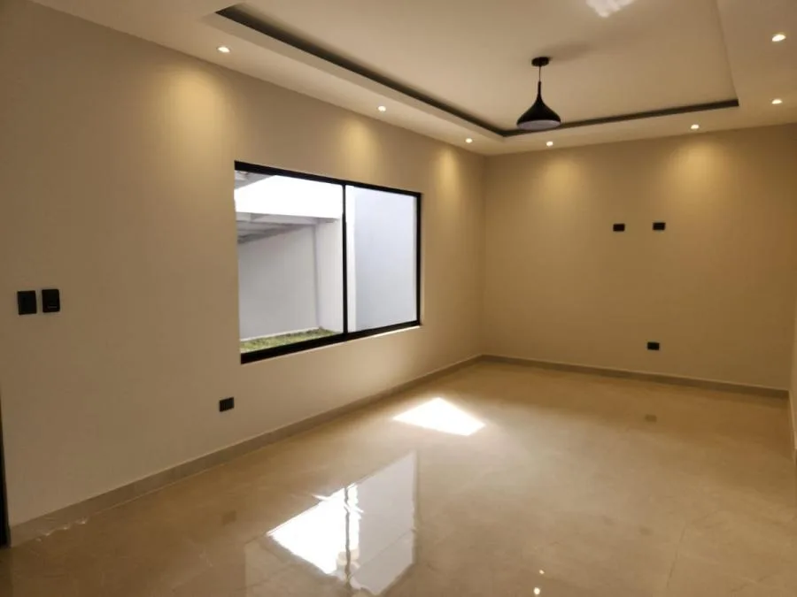Venta de casa a estrenar en Santo Domingo de Heredia #LM001  - Venta en Santo Domingo — photo 2