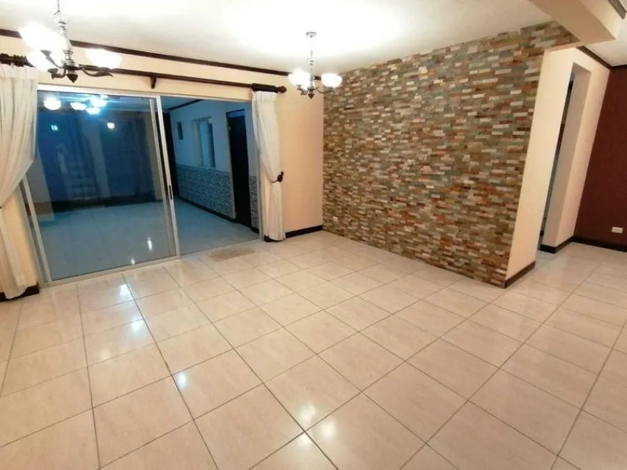 Casa de dos plantas en condominio Veranda, Sabanilla RAH 23502 - Venta en Montes de Oca — photo 2