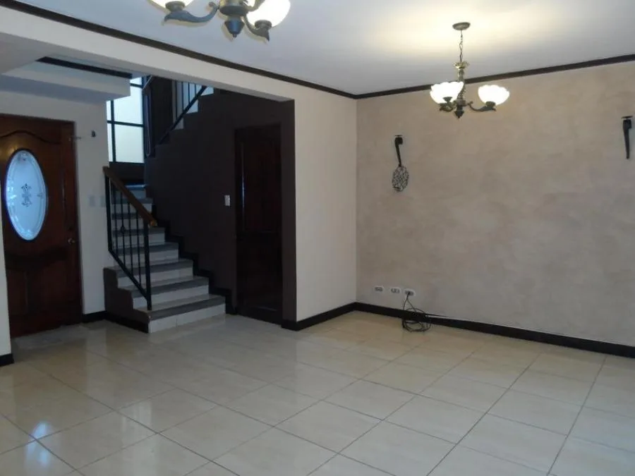 Casa de dos plantas en condominio Veranda, Sabanilla RAH 23502 - Venta en Montes de Oca — photo 3