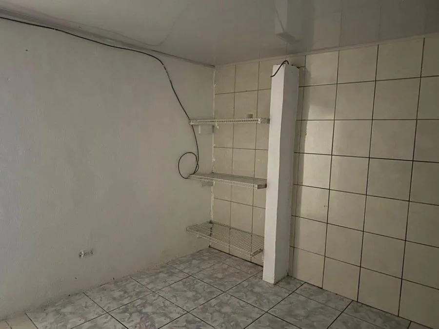 Casa en Venta + 2 Apartamentos en Goicoechea, San José. RAH 24-643 - Venta en Goicoechea — photo 2