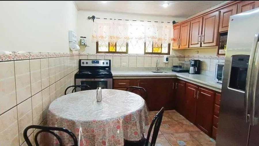 Venta de Casa + Apartamento en Goicoechea, San José. RAH 24-1516 - Venta en Goicoechea — photo 5
