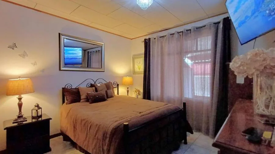 MLS-26-244 LS VENTA CASA CON APARTAMENTO GOICOECHEA SAN JOSE - Venta en Goicoechea — photo 5