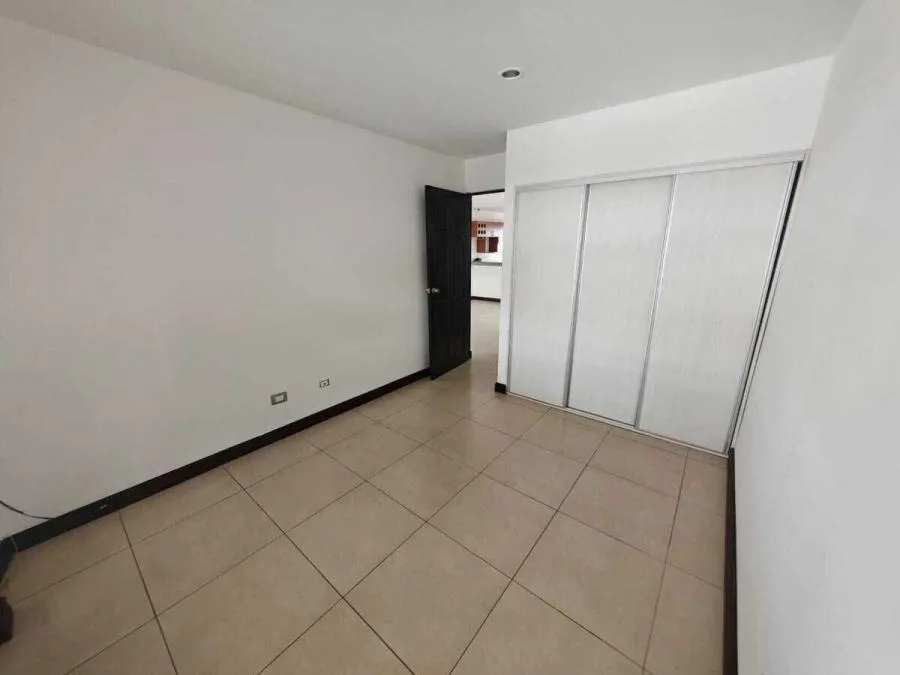 Venta de apartamento en Condominio en Tibás #TA8936 - Venta en Tibás — photo 3